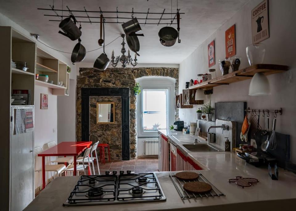 Villa Vezzhouse Vezzano Ligure Exterior foto